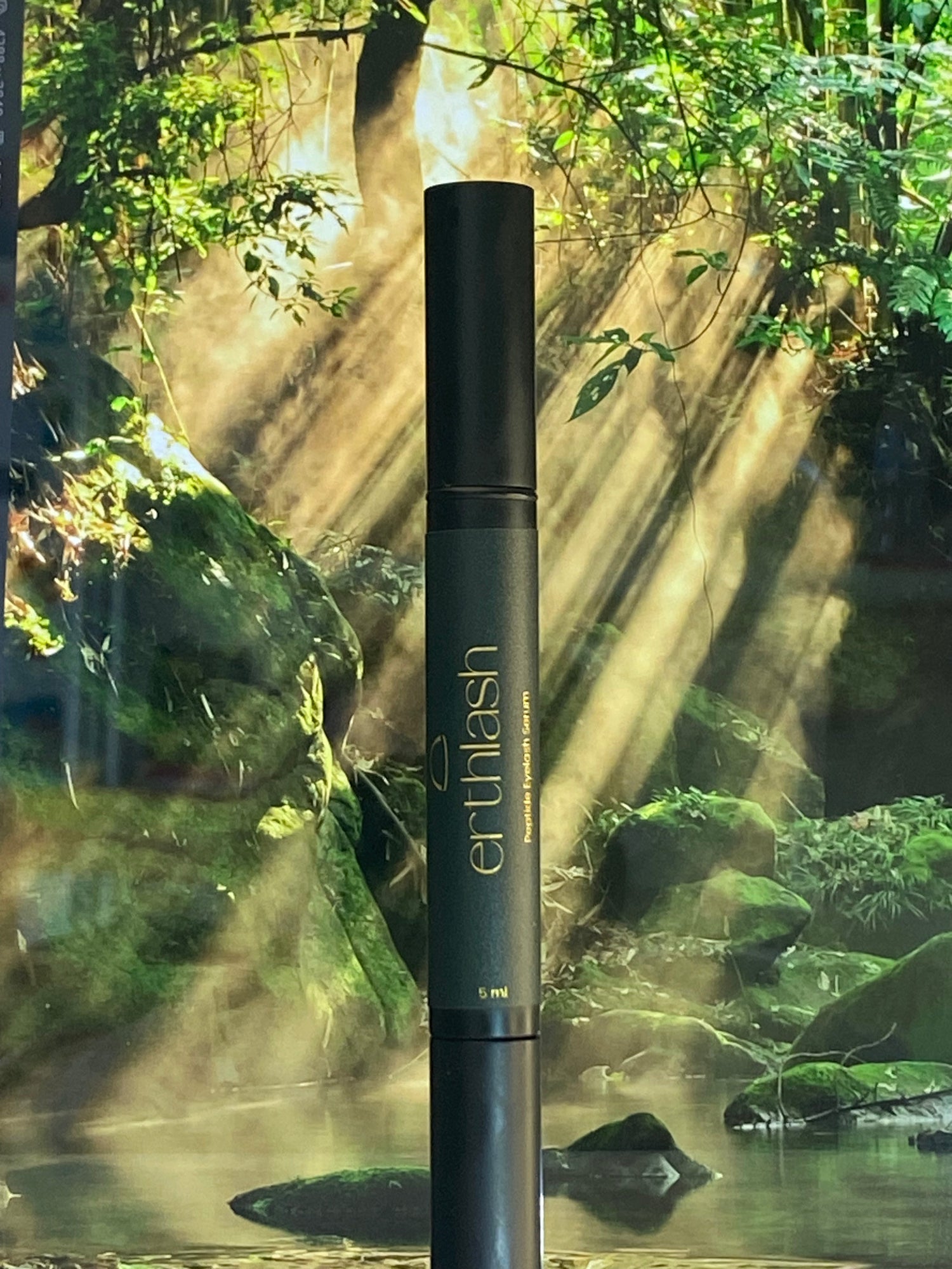 Why Natural Ingredients Matter More as We Age | erthlash™